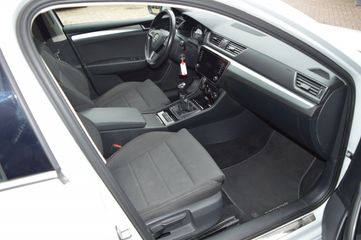 Voertuigafbeelding 26