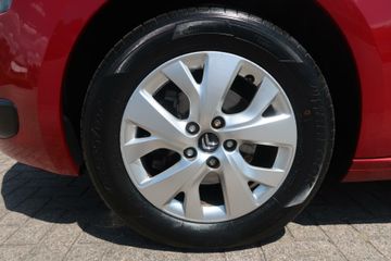 Voertuigafbeelding 32