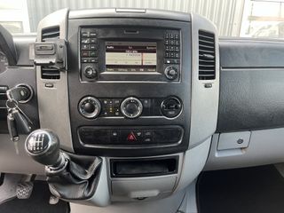 Voertuigafbeelding 13