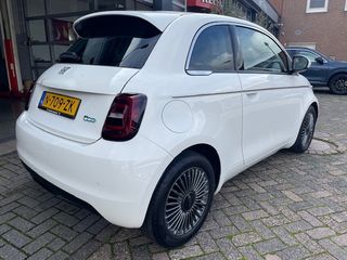 Voertuigafbeelding 3