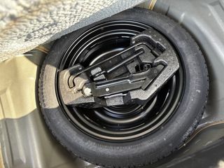 Voertuigafbeelding 5