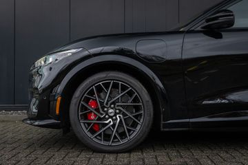 Voertuigafbeelding 4