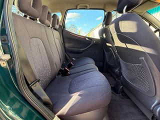 Voertuigafbeelding 11