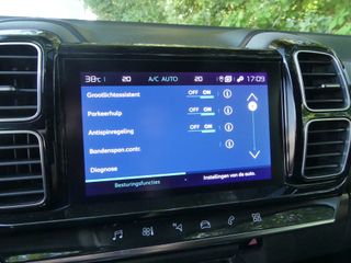 Voertuigafbeelding 11