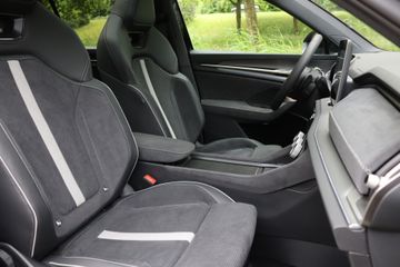 Voertuigafbeelding 9