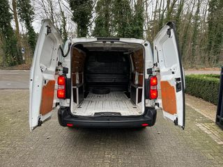 Voertuigafbeelding 4