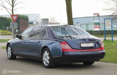 Voertuigafbeelding 6