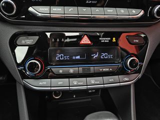 Voertuigafbeelding 16