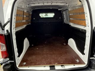 Voertuigafbeelding 10