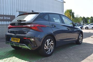 Voertuigafbeelding 4