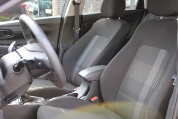 Voertuigafbeelding 8