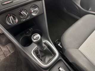 Voertuigafbeelding 13