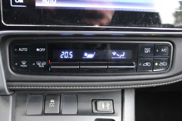 Voertuigafbeelding 12