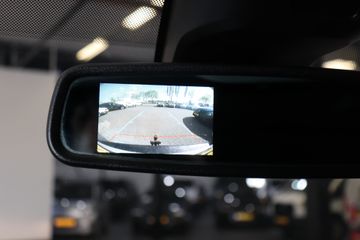 Voertuigafbeelding 6