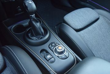 Voertuigafbeelding 16