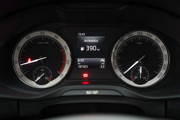 Voertuigafbeelding 17