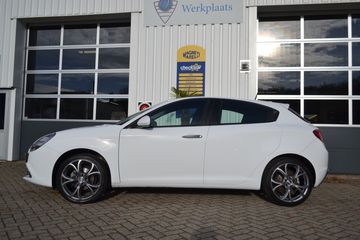 Voertuigafbeelding 5