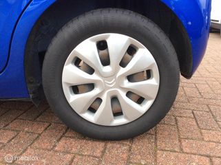 Voertuigafbeelding 8