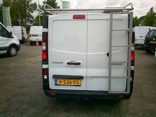 Voertuigafbeelding 6