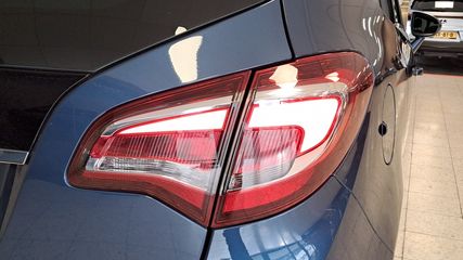 Voertuigafbeelding 16