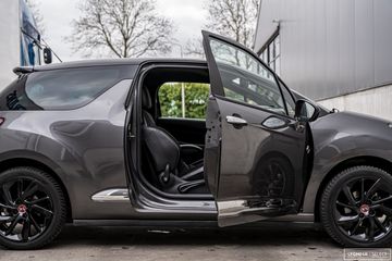 Voertuigafbeelding 34