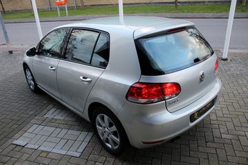 Voertuigafbeelding 3