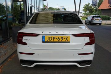 Voertuigafbeelding 5