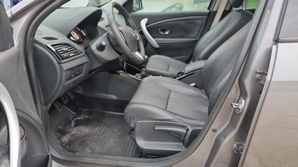 Voertuigafbeelding 8