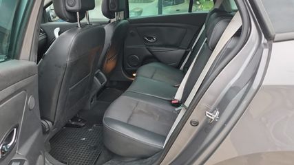 Voertuigafbeelding 9