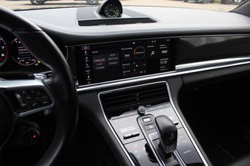 Voertuigafbeelding 12