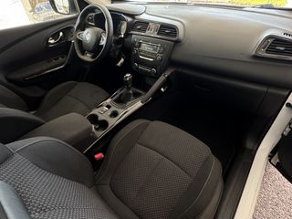 Voertuigafbeelding 13