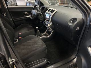 Voertuigafbeelding 12