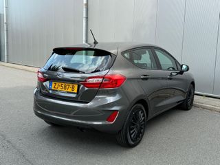 Voertuigafbeelding 6