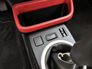 Voertuigafbeelding 5