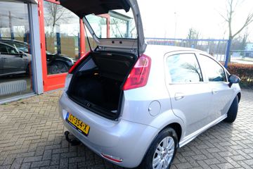 Voertuigafbeelding 9