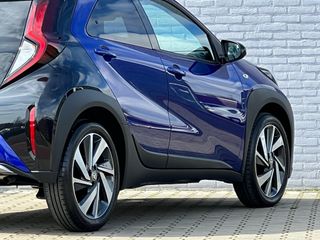 Voertuigafbeelding 9