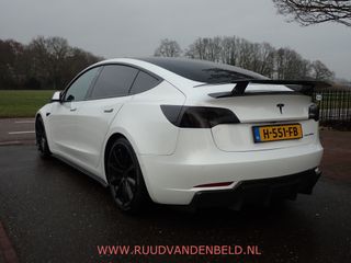 Voertuigafbeelding 4