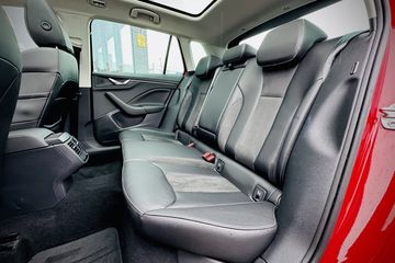 Voertuigafbeelding 13