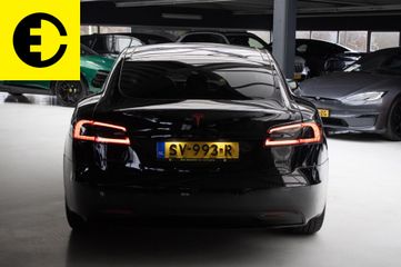 Voertuigafbeelding 11