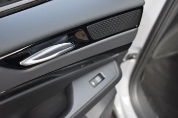 Voertuigafbeelding 16