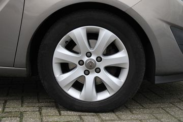 Voertuigafbeelding 6