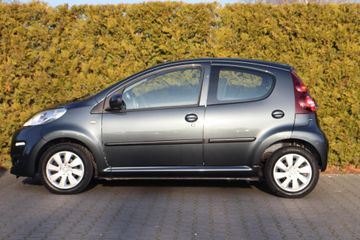 Voertuigafbeelding 2