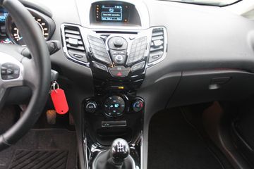 Voertuigafbeelding 12