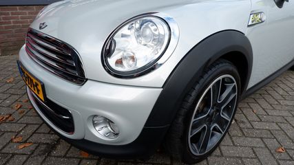 Voertuigafbeelding 12