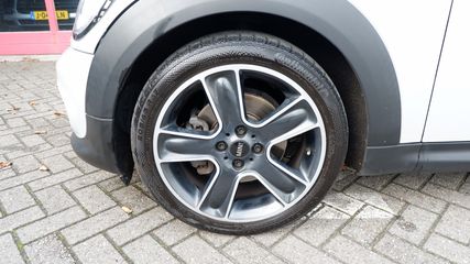 Voertuigafbeelding 13