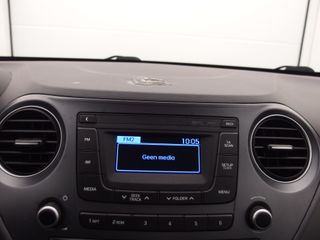 Voertuigafbeelding 12