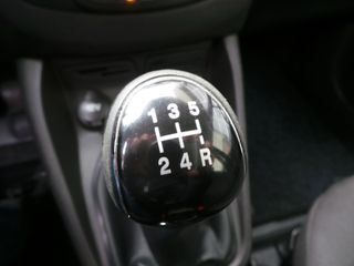 Voertuigafbeelding 12