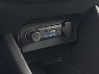 Voertuigafbeelding 12