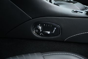 Voertuigafbeelding 13