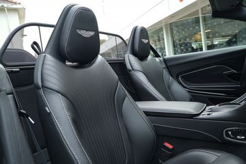 Voertuigafbeelding 2